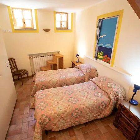 Le Di Petra Apartment Vignana