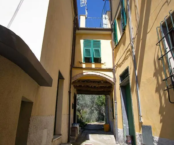 アパート Le Di Petra