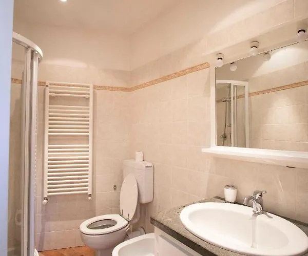 Le Di Petra アパート Vignana